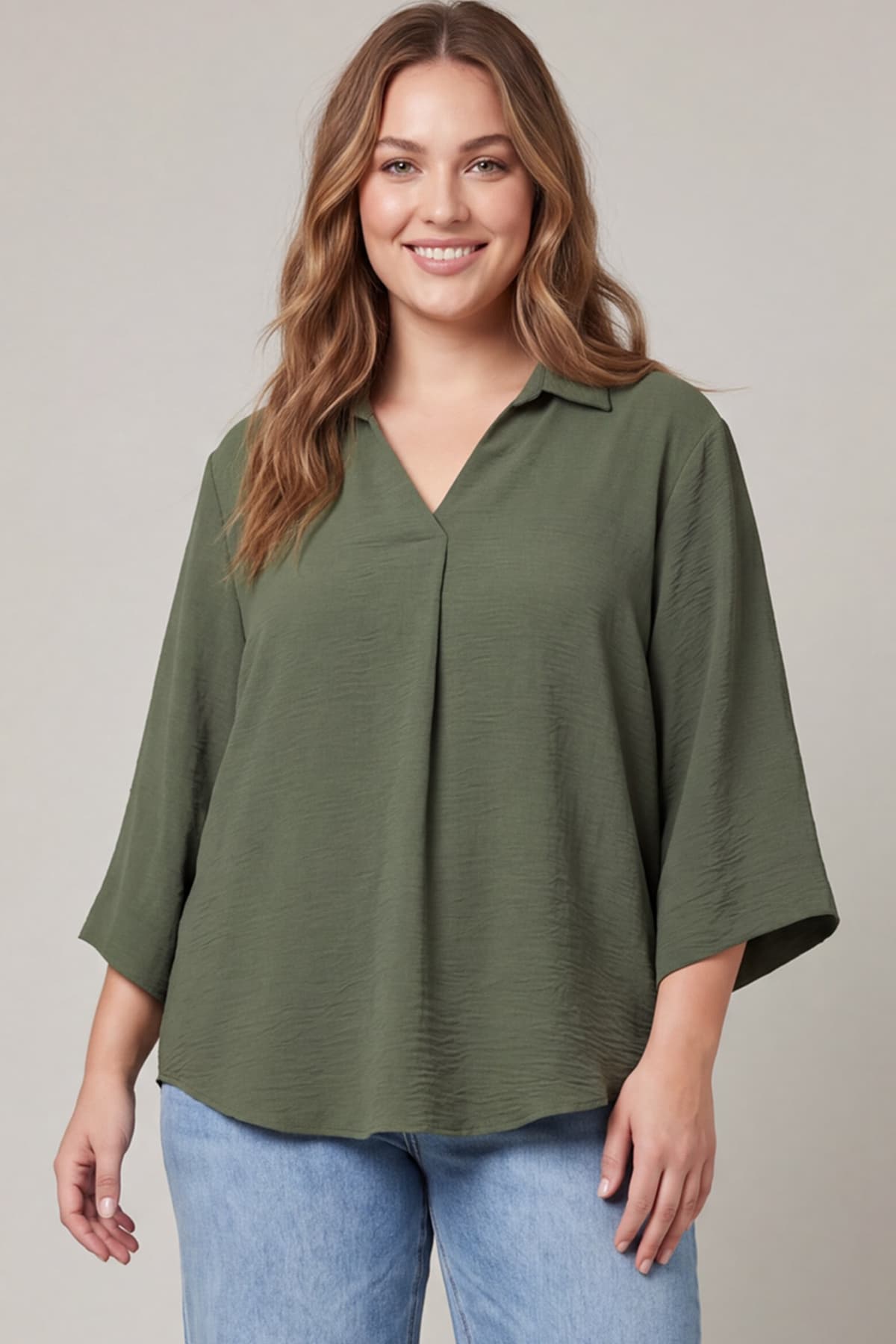 Plus 3/4 Sleeve Collared Woven Top