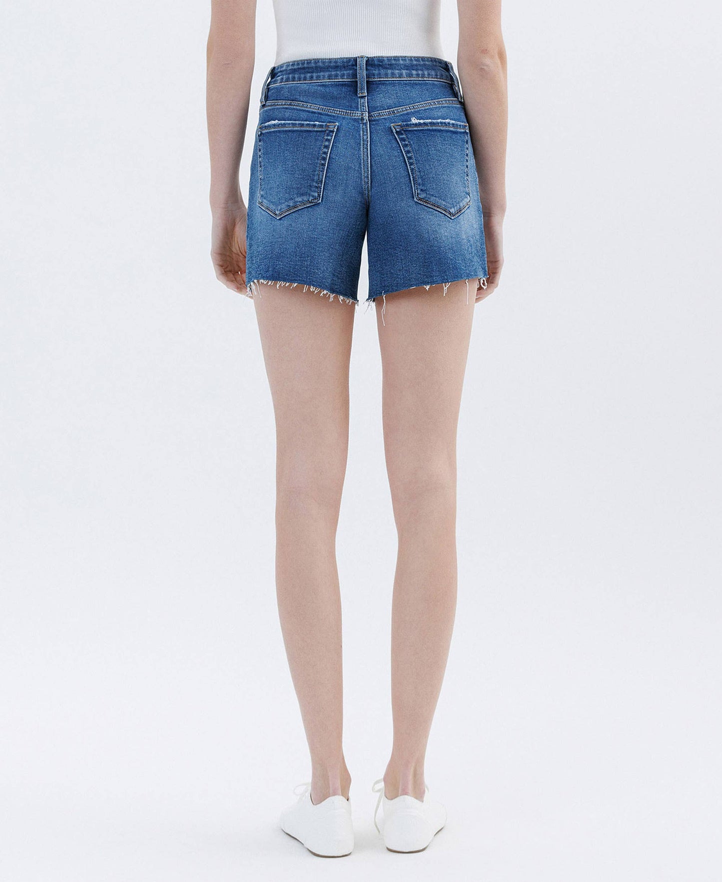 HIGH RISE RAW HEM DENIM SHORTS LV1638