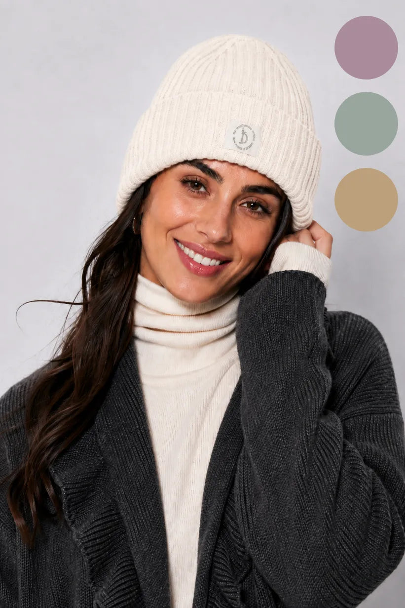 COZY RIBBED KNIT BEANIE