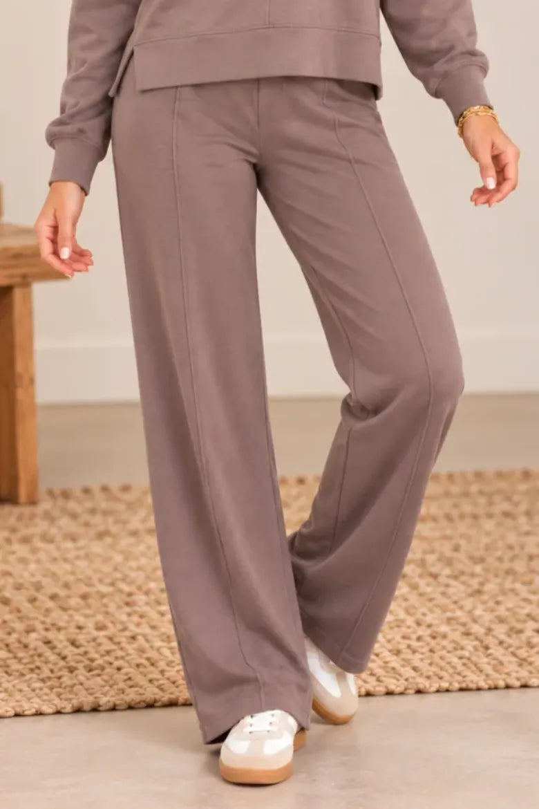 Silky Soft Seam Front Straight Leg Pant