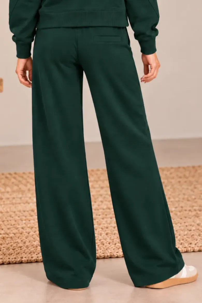 Silky Soft Seam Front Straight Leg Pant
