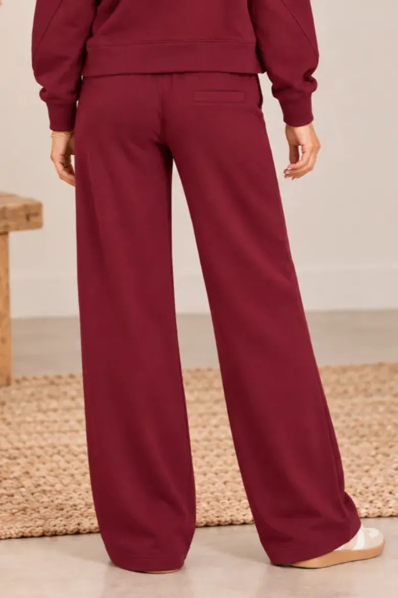 Silky Soft Seam Front Straight Leg Pant