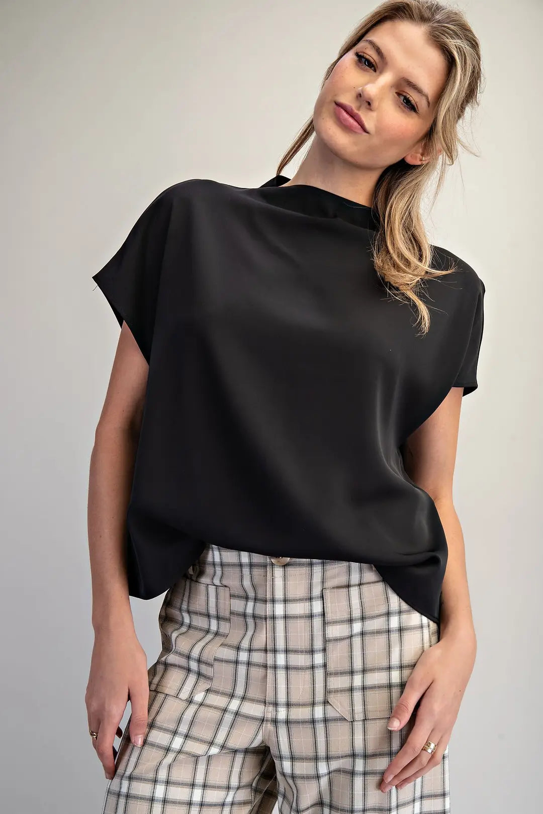 EE:SOME Solid Mock Neck Blouse