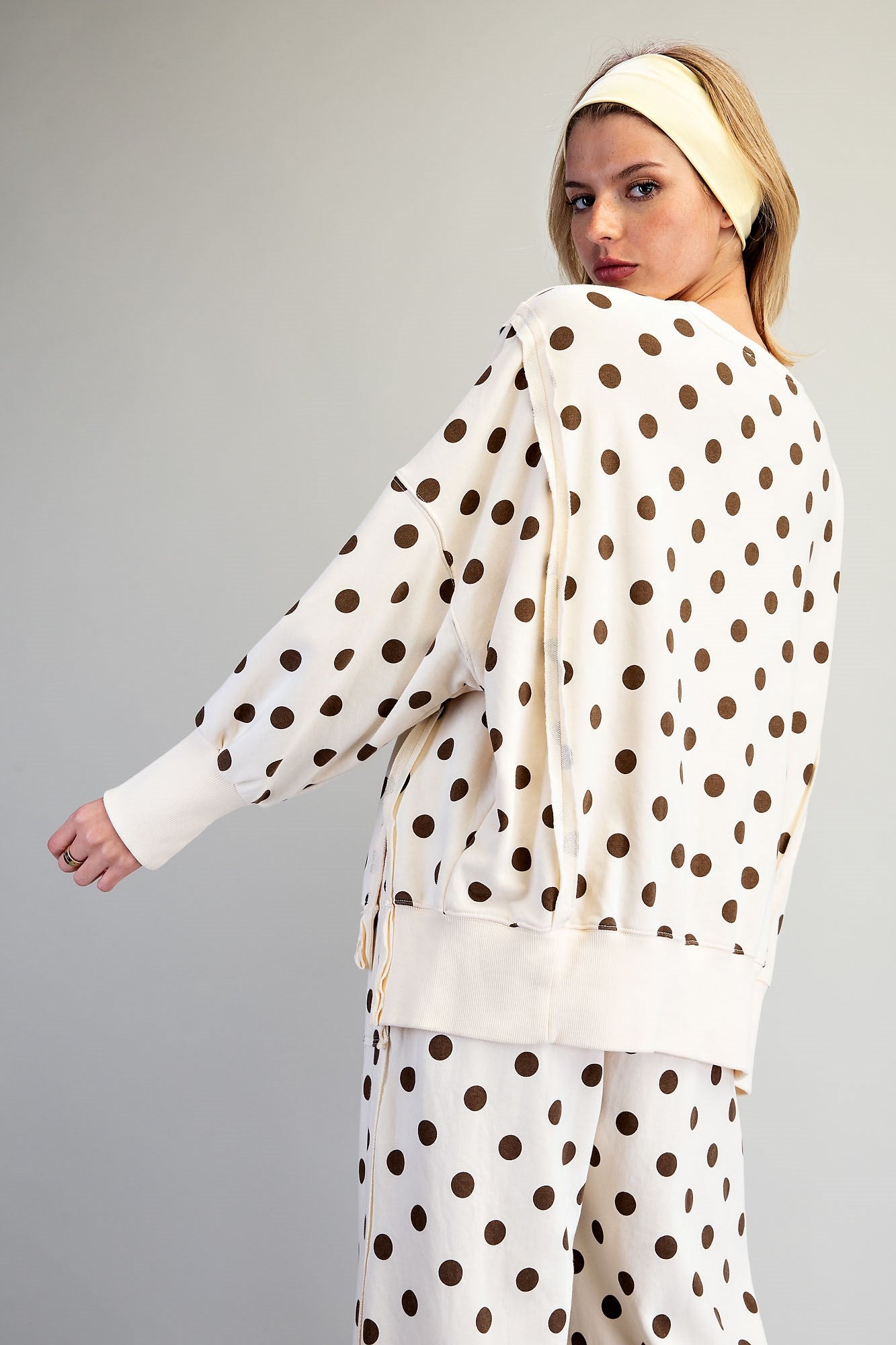 ee:some Mineral Washed Polka Dot Sweatshirt ✨