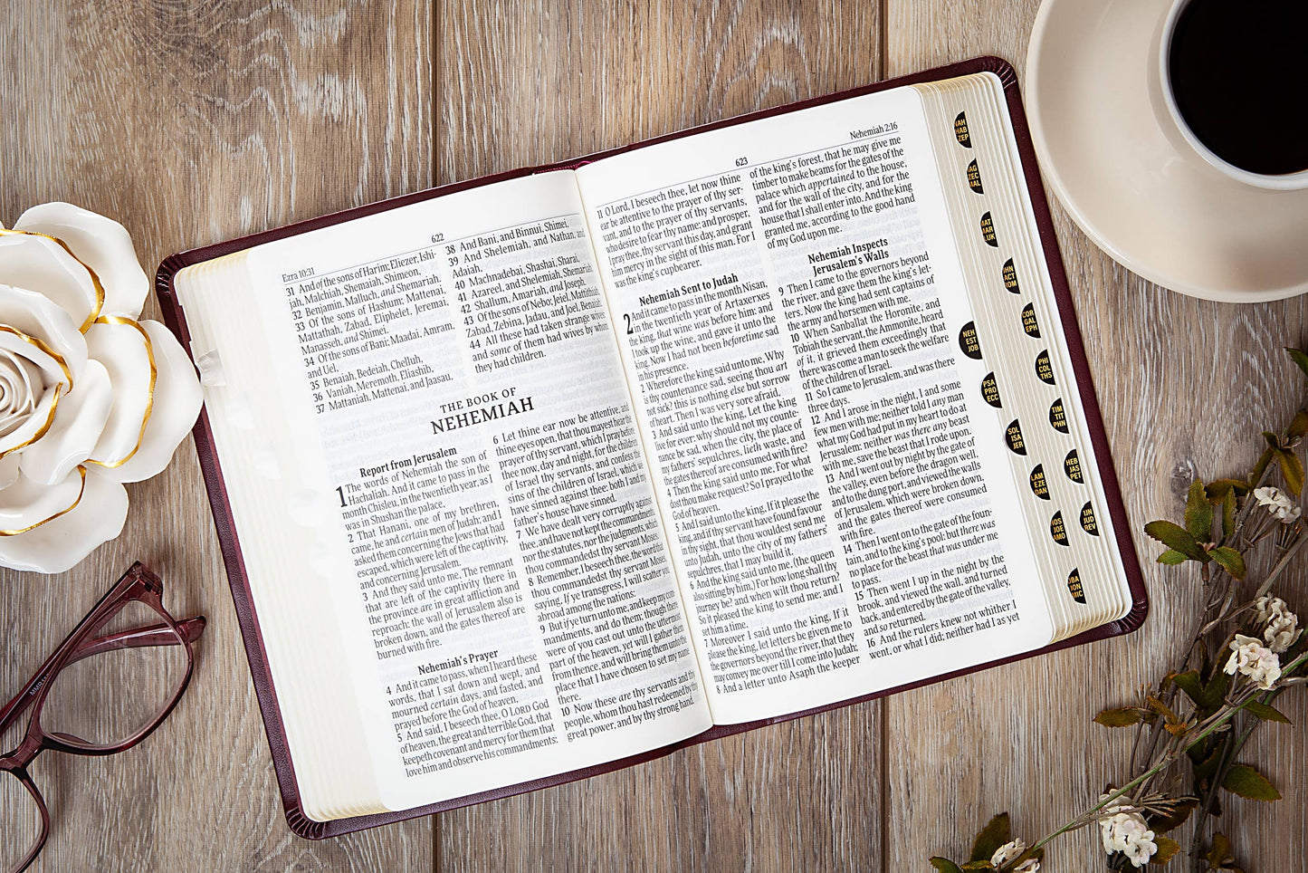 KJV Bible Giant Print Compact (Garnet)