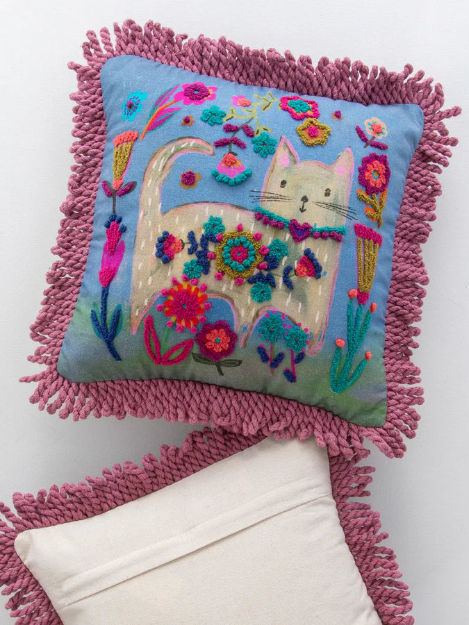NL - Tufted Boho Pillow Cat