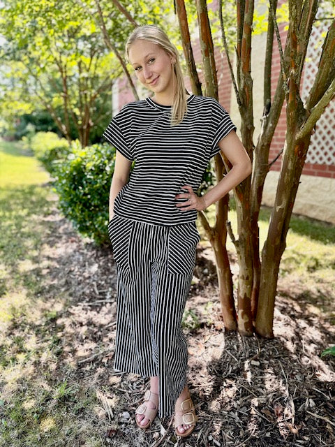 "The Jade" Black & White Comfy Set w/Pockets