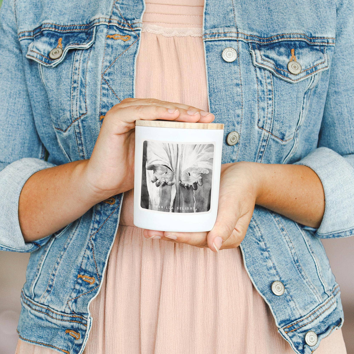 B&W Jesus Hands - Vanilla Delight Candle